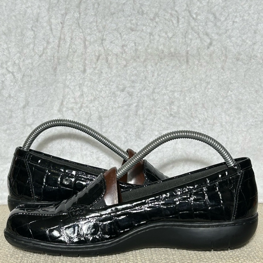 Clarks Womens Black Patent Crocodile Ashland Jam Slip On Loafer Shoes SZ 7M - Picture 7 of 11